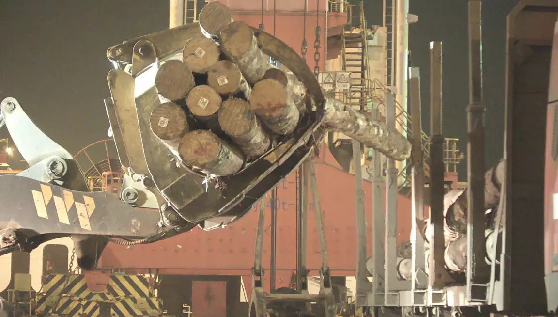 专注服务传统企业，SIGAI推出 “木材智能理货” 解决方案，计数精度99.5%